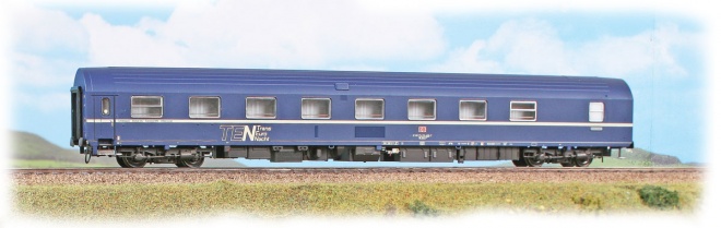 Sleeping car type T2s in TEN livery<br /><a href='images/pictures/ACME/188894_c.jpg' target='_blank'>Full size image</a>